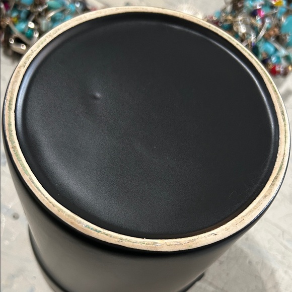 Pyrex Matte Black Storage Jar - Picture 3 of 5